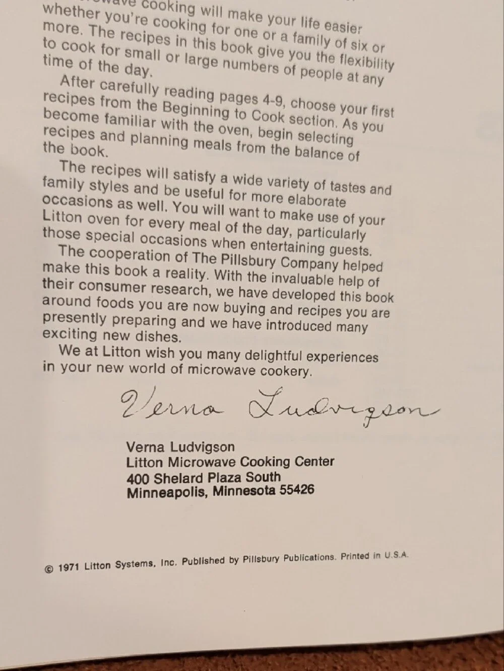 an exciting new world Of Microwave Cooking ( Hardcover )